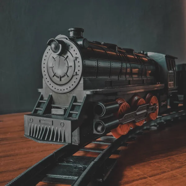 Klasik tren minyatürü, sevimli ve sevimli.