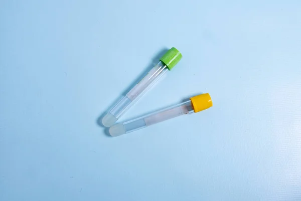 Lampy Próżniowe Pobierania Pobierania Próbek Krwi Niebieskim Tle Dodatkiem Cytrynianu — Zdjęcie stockowe