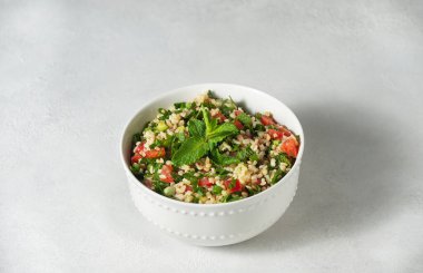 Ulusal yemekler, doğu salatası Tabouleh