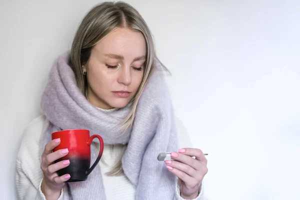 Mevsimsel soğuk algınlığı konsepti, hasta insanlar