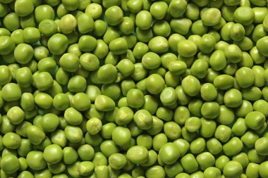 Yeşil bezelye taneleri yakın çekim ile sabitlendi.