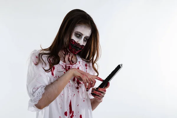 Jong Aziatisch Meisje Make Kunstenaar Ontwerp Gezicht Geest Zombies Halloween — Stockfoto