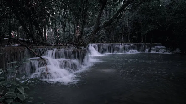 Hua Mea Khamin Cascada Procesión Nocturna Estilo Cinematográfico Tienen Árboles — Foto de Stock