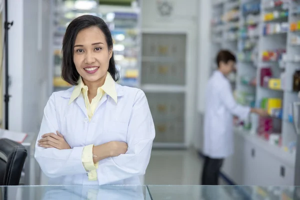 Pharmacist Standing Hug Smiling Drugstores Pharmacist Checking Medicine Shelf Background — Stock Photo, Image