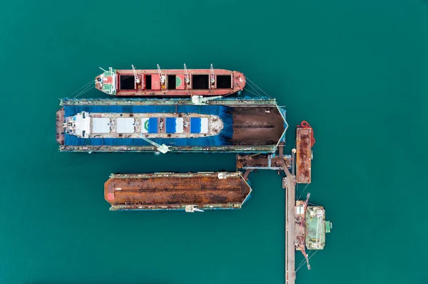 Oil Tank Ship Repairing Maintenance Shipyard Dock Sea Aerial Top — Stock Photo, Image