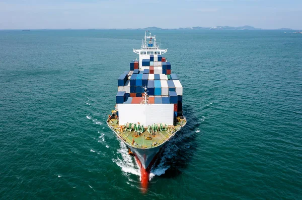 Containerfraktfartyg Som Transporterar Kommersiella Containrar Import Export Affärstjänster Handel Logistik — Stockfoto