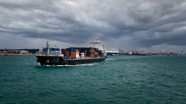 Navio Contêiner Que Transporta Mercadorias Exportação Importação Logística Carga Grande — Fotografia de Stock