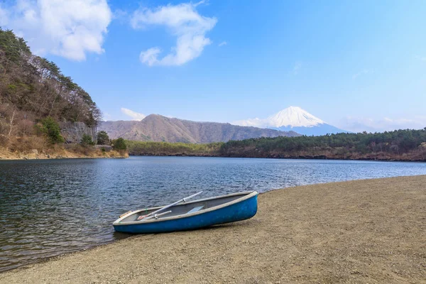 사이코 호수와 아름다운 풍경은 미나마타 수무야 자판의 아름다운 풍경이다 — 스톡 사진