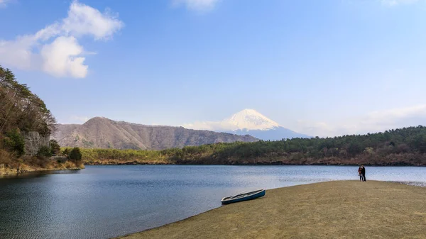 사이코 호수와 아름다운 풍경은 미나마타 수무야 자판의 아름다운 풍경이다 — 스톡 사진