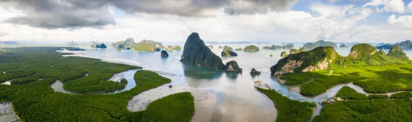 Vackra Landskap Panoramautsikt Mangrove Skog Och Kalksten Phang Nga Bay — Stockfoto