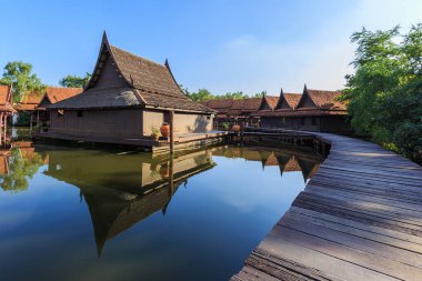 Tayland 'daki su evi.