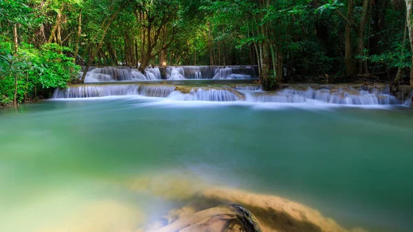 Ландшафт Huaimae Khamin Водопад Srisawat Района Карнчанабури Таиланд Мягкий Фокус — стоковое фото