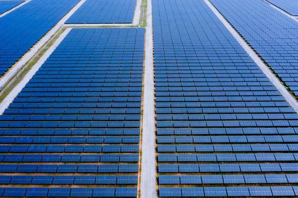 Vista Aérea Painéis Solares Câmera Drone Tailândia — Fotografia de Stock