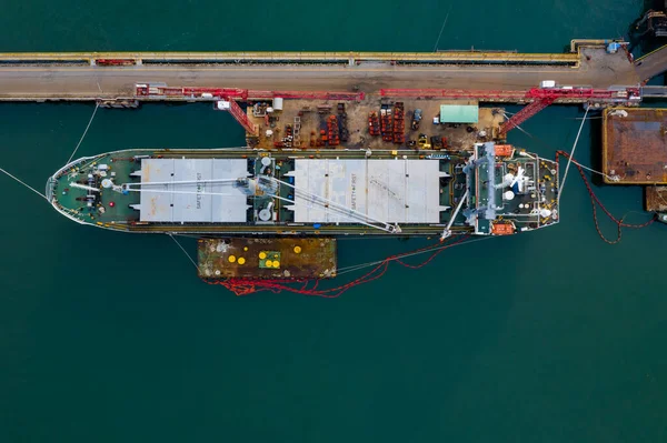 船用石油和天然气工业及商业服务在海港的进出口国际 — 图库照片