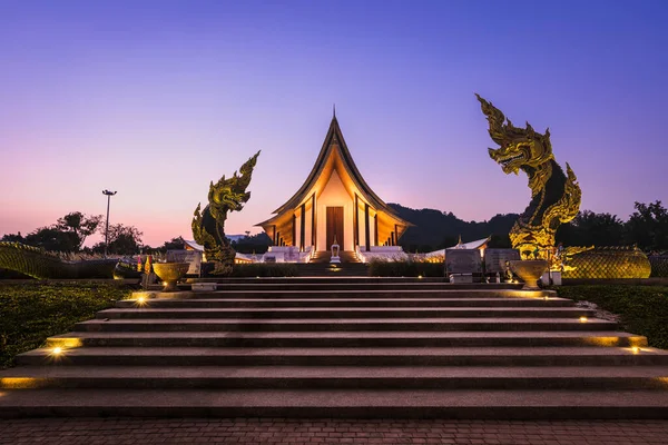 Twilight Landskap Full Resolotion Vit Balans Åtgärd Thailand Vacker Arkitektur — Stockfoto