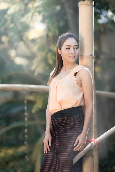 Portrait Thai Models Wear Thai Traditional Brown Dress Soft Focus — Stockfoto