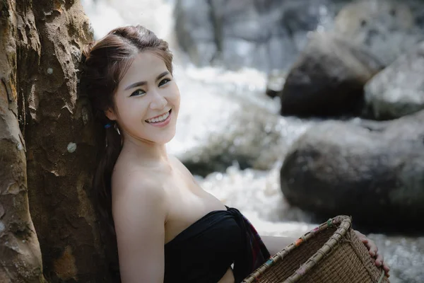 Thailand Sexy Modèle Douche Dans Forêt Cascade — Photo