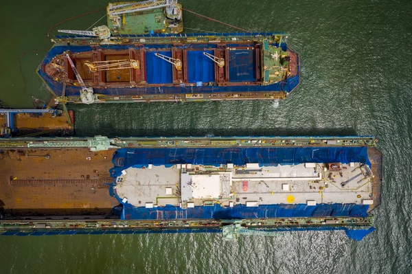 Luchtfoto Van Een Scheepswerf Die Een Groot Schip Repareert Thailand — Stockfoto