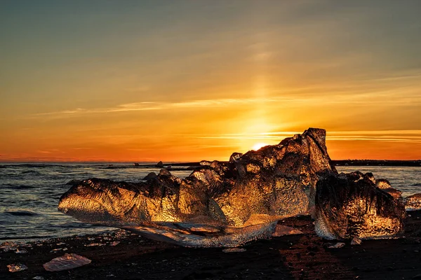 Icebergs Praia Diamantes Parque Nacional Vatnajokull Pôr Sol Islândia — Fotografia de Stock
