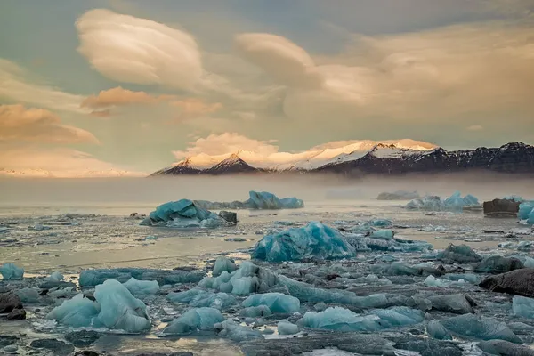 Айсберги Озері Йокулсарлон Національному Парку Ватнайокутль Світанку Ісландія — стокове фото