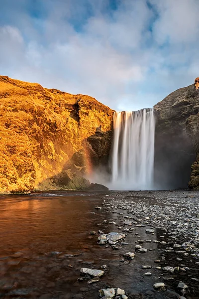 Όμορφη Skogafoss Καταρράκτη Κατά Διάρκεια Της Καλοκαιρινής Περιόδου Ισλανδία — Φωτογραφία Αρχείου