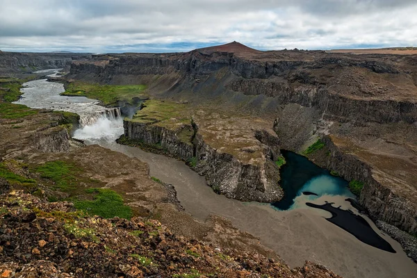 Вид Каньон Водопад Рагилсфилд Вид Сверху Пасмурный День Исландия — стоковое фото