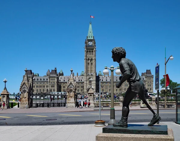 Ottawa June 2017 Statue Terry Fox Street Canada Parliament Building — Stock Photo, Image