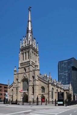 Toronto, Kanada - 30 Mayıs 2021: 1848 'de kurulan Toronto Katolik Katedrali tam bir restorasyon geçirdi.