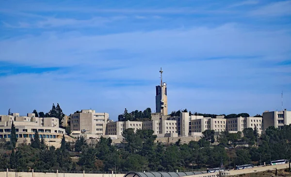 Kudüs İbrani Üniversitesi 'nin Scopus Dağı kampüsü.