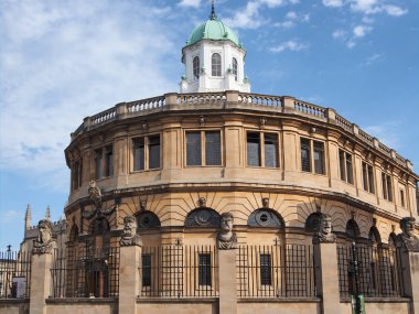 Oxford Üniversitesi, Sheldonian Tiyatrosu