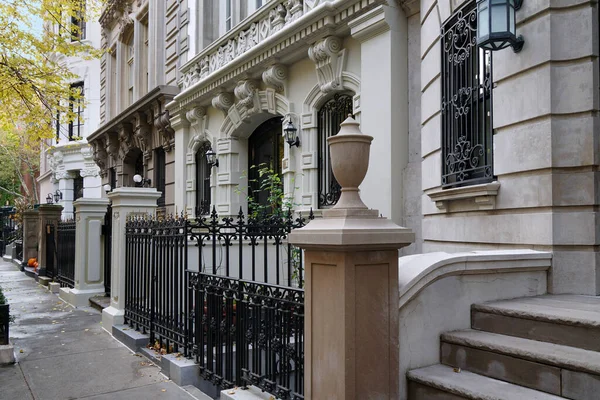 New York Residential Street Central Park Row Elegant Old Townhouses — Stock Photo, Image