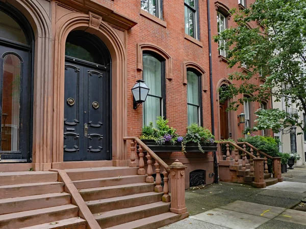 Stone Front Step Elegant Old Urban Brownstone Type Townhouse Double — Stock Photo, Image