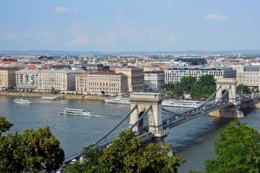 Budapeşte silueti Zincir Köprüsü ile