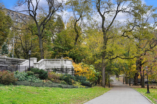 Path through Riverside Park, a long narrow park on the upper west side of Manhattan along the Hudson River