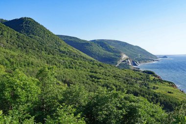 Cabot Yolu, Cape Breton Adası, Fransız Dağı 'nın altı.