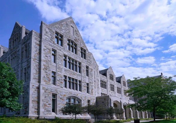 Modern Stone University Building Influenced Gothic Architecture — Stock Photo, Image
