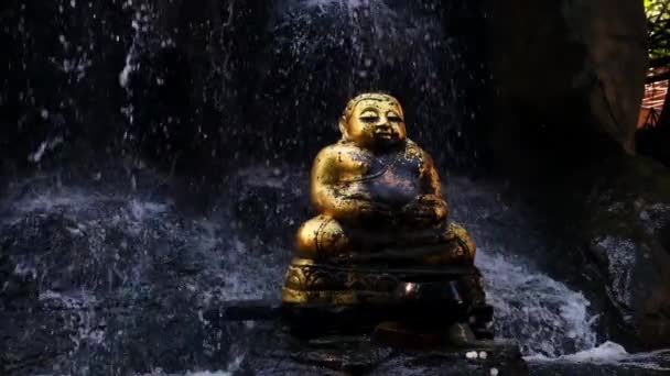 Sitting Lotus Pose Golden Buddhas Stature Surrounded Floating Water Slow — Stock Video