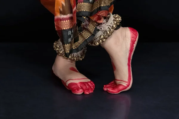 Nahaufnahme Der Spuren Der Klassischen Indischen Tänzerin — Stockfoto