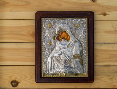 Meryem Ana 'nın geleneksel ortodoks ikonu, Meryem Ana' nın ikonu, İsa Mesih, kilise inancı kavramı, dua, Magdalalı Meryem Ana 'nın duası, Bizantine, altın arka plan, Yunanistan. ahşap masa