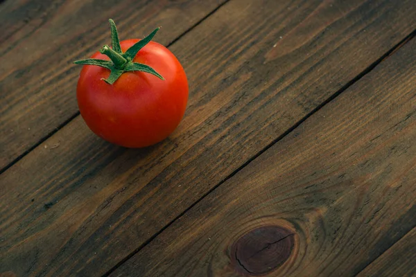 Fresh Organic Tomatoes Rustic Wood Background Ripe Garden Cooking Food —  Fotos de Stock