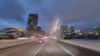 Toronto, Kanada, Timelapse - Drivelapse Otoyol Gardiner Otobanı 'nda çekildi
