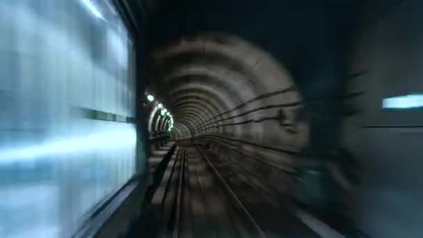 Copenhague, Dinamarca, Hyperlapse - POV vista interior dentro do metrô de Copenhague durante um dia ensolarado — Vídeo de Stock