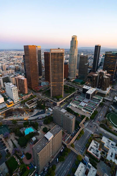 Das Finanzviertel Der Amerikanischen Stadt Los Angeles Nach Sonnenuntergang Bild lizenzfreie Stockbilder