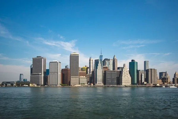 Lower Manhattan and One World Trade Center in New York City, USA — Stock fotografie