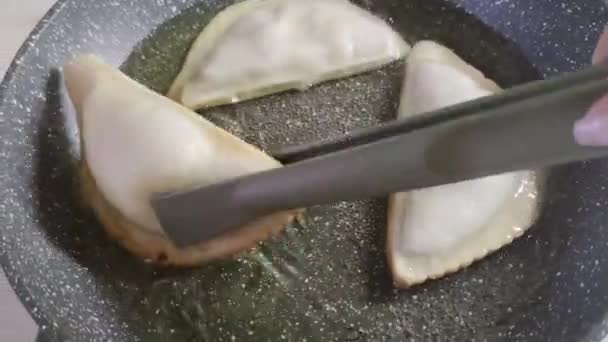 Oezbeekse Oost Tataarse Keuken Cheburek Met Vlees Traditioneel Gerecht Van — Stockvideo