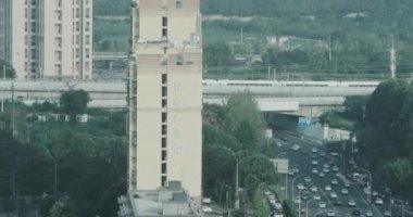 Çin 'de yüksek hızlı tren doldurmak