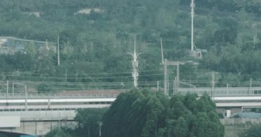 Çin 'de yüksek hızlı tren doldurmak