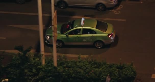 Taxi in Chengdu. China. Schuss am 1. Oktober 2021 — Stockvideo