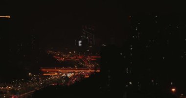 gece trafik ışığı