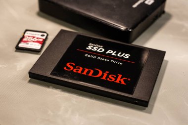 Sandisk SSD sabit diski 